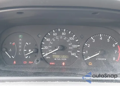 2000 Toyota Camry Le из США, поврежденный, VIN 4T1BG28K1YU683378